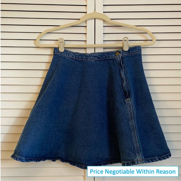 American Apparel Dresses & Skirts - 👗HP👗 American Apparel Denim Circle Mini Skirt